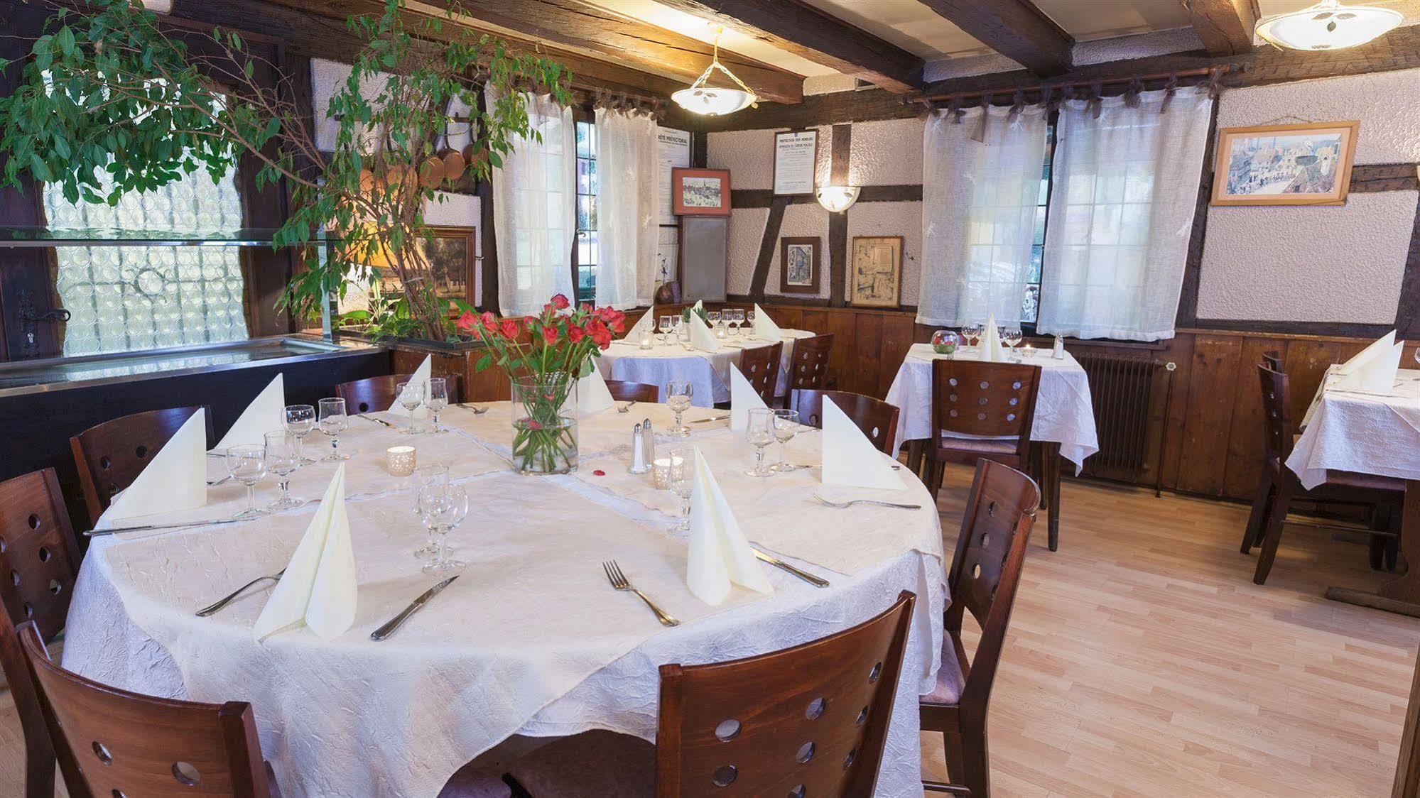 Hotel Restaurant Au Cygne Eschau Esterno foto